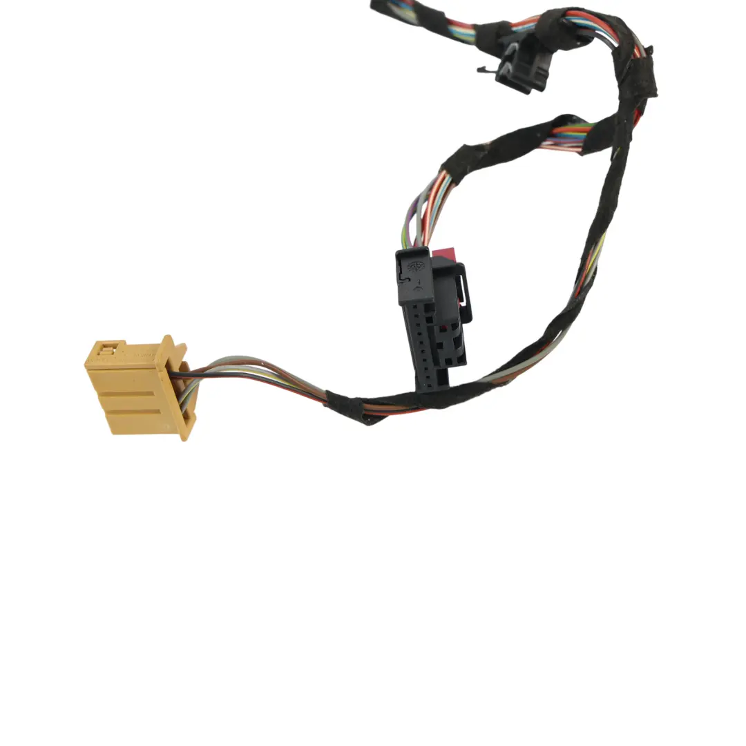 Front Door Wiring Loom Driver's Side O/S to Volkswagen Passat B8 with Part number 3G2971558B Volkswagen Passat B8 Front Door Wiring Loom Driver's Side O/S - SKU RHD-3G2971558B - Part number 3G2971558B