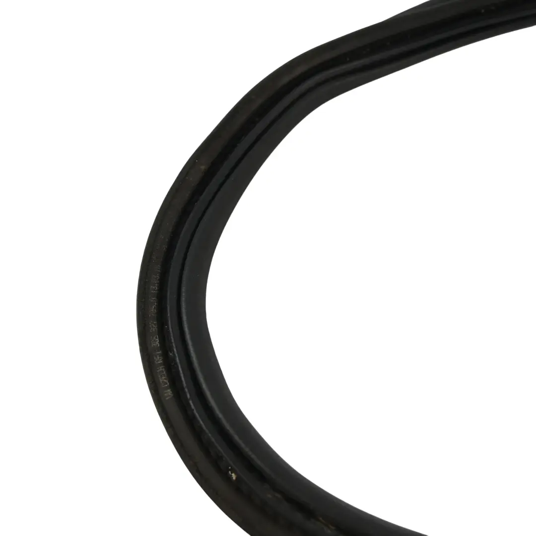 Volkswagen Passat B8 Joint Caoutchouc Hayon Coffre - SKU 3G5827705G - Numéro de pièce 3G5827705G