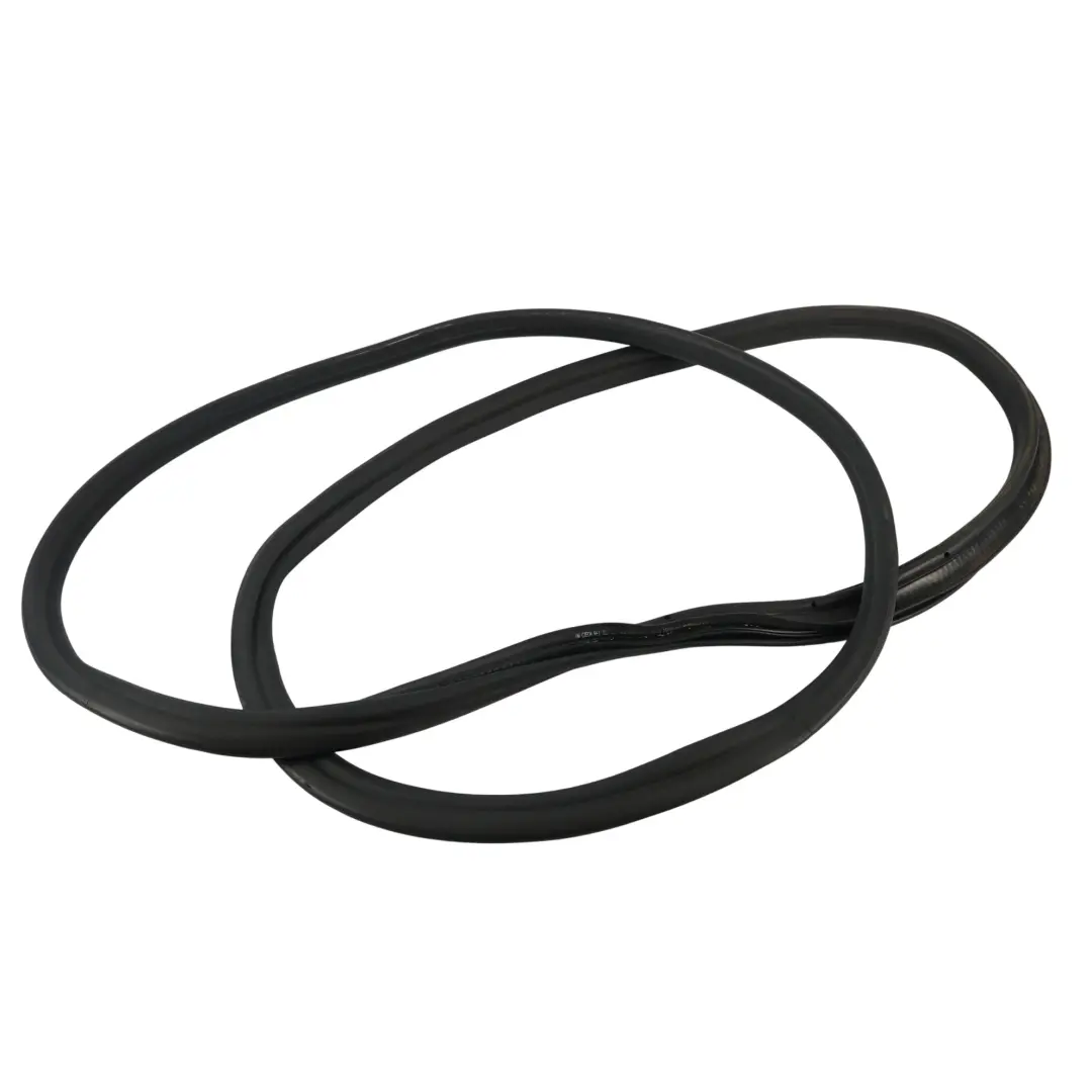 Guarnizione Gomma Portellone Bagagliaio per Volkswagen Passat B8 con numero di parte 3G5827705G Volkswagen Passat B8 Guarnizione Gomma Portellone Bagagliaio - SKU 3G5827705G - Numero di parte 3G5827705G