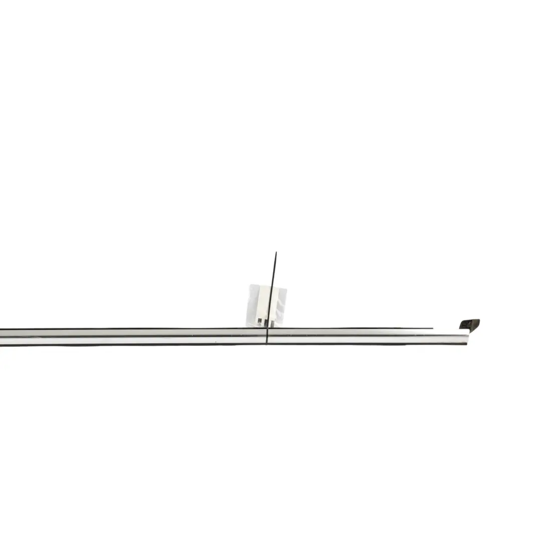 Modanatura Finestrino Porta Post. Sinistra Est. per Volkswagen Passat B8 con numero di parte 3G5839475M Volkswagen Passat B8 Modanatura Finestrino Porta Post. Sinistra Est. - SKU 3G5839475M - Numero di parte 3G5839475M
