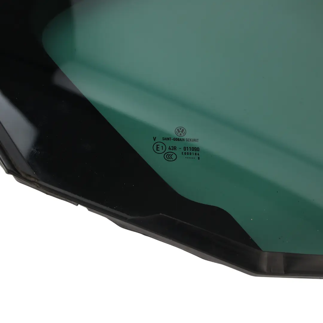 Cristal Ventana Fija Trasera Derecha Tintada para Volkswagen Passat B8 con número de pieza 3G5845214BP Volkswagen Passat B8 Cristal Ventana Fija Trasera Derecha Tintada - SKU 3G5845214BP - Número de pieza 3G5845214BP