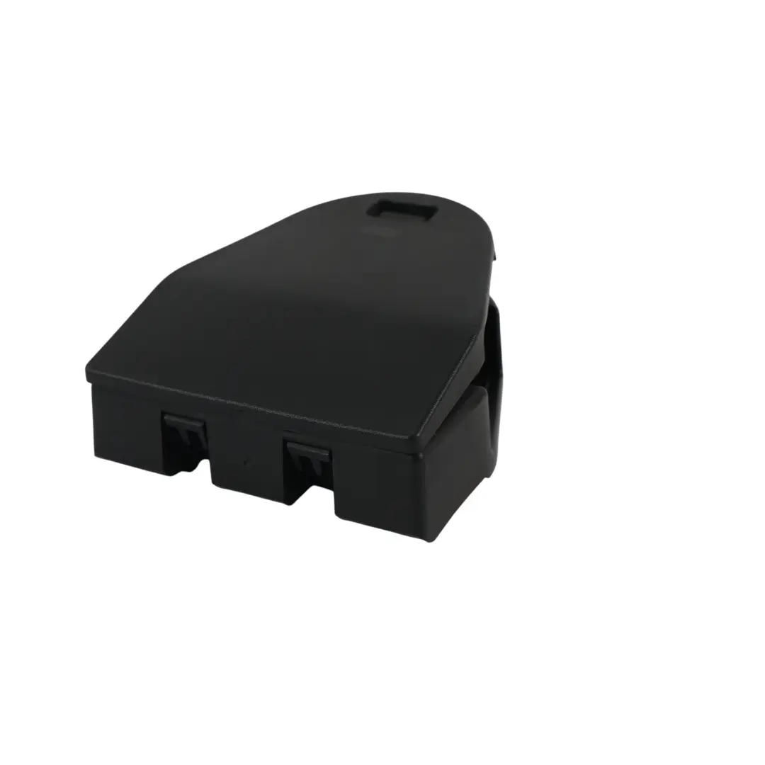 Erste Hilfe Set Warndreieck Halterung für Volkswagen Passat B8 mit Teilenummer 3G5860285 Volkswagen Passat B8 Erste Hilfe Set Warndreieck Halterung - SKU 3G5860285 - Teilenummer 3G5860285