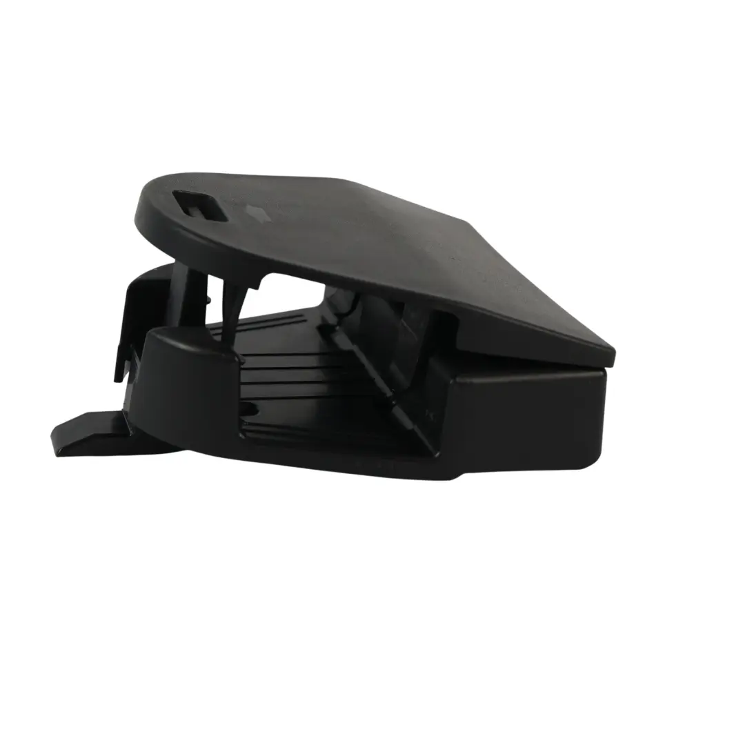 Support Trousse Secours Triangle Signalisation pour Volkswagen Passat B8 à propos du numéro de pièce 3G5860285 Volkswagen Passat B8 Support Trousse Secours Triangle Signalisation - SKU 3G5860285 - Numéro de pièce 3G5860285