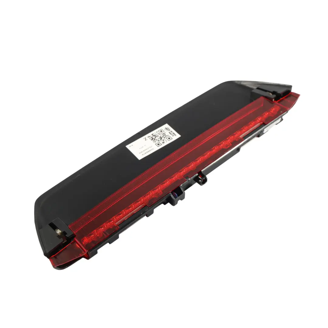 Feu Stop Arrière Centre Coffre pour Volkswagen Passat B8 à propos du numéro de pièce 3G5945087A Volkswagen Passat B8 Feu Stop Arrière Centre Coffre - SKU 3G5945087A - Numéro de pièce 3G5945087A