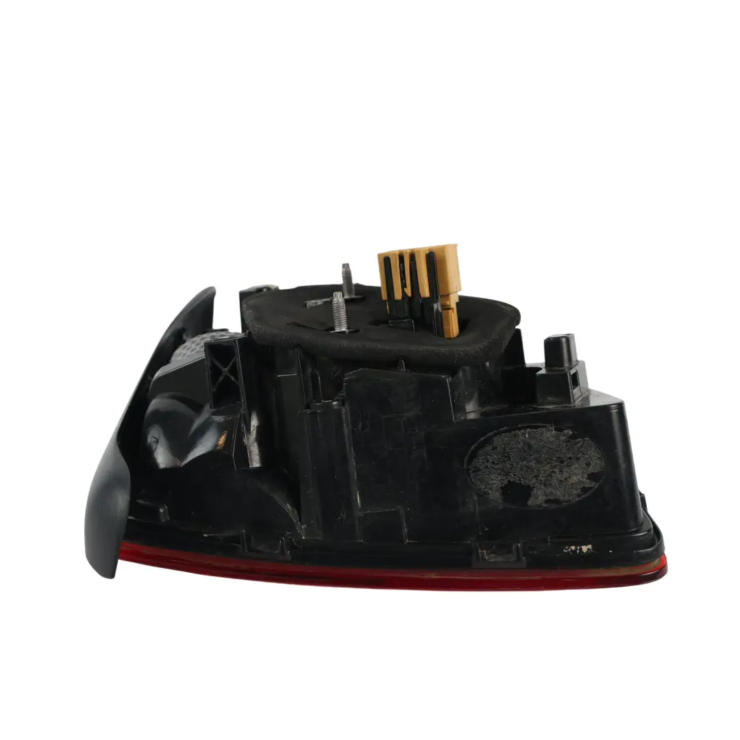 Fanale Posteriore Interno Destro per Volkswagen Passat B8 Berlina con numero di parte 3G5945094B Volkswagen Passat B8 Berlina Fanale Posteriore Interno Destro - SKU 3G5945094B - Numero di parte 3G5945094B