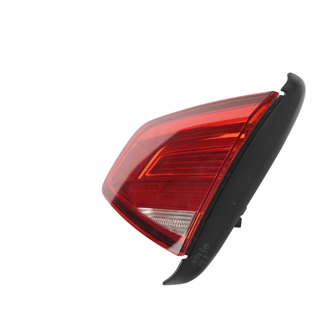 Sedán Luz Trasera Interior Derecha para Volkswagen Passat B8 con número de pieza 3G5945094B Volkswagen Passat B8 Sedán Luz Trasera Interior Derecha - SKU 3G5945094B - Número de pieza 3G5945094B