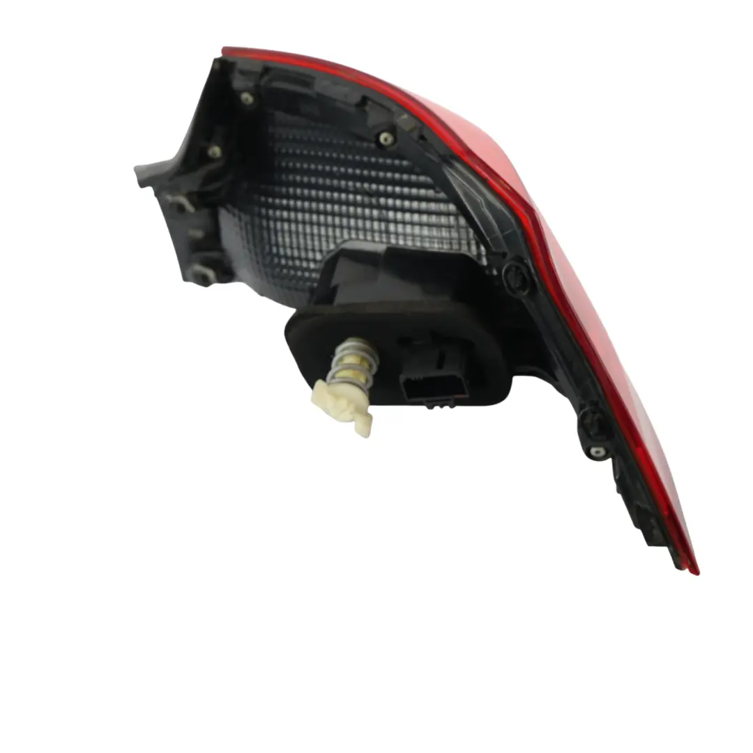 Tail Light Lamp LED Left N/S to VW Volkswagen Passat B8 Saloon Rear with Part number 3G5945095F VW Volkswagen Passat B8 Saloon Rear Tail Light Lamp LED Left N/S - SKU 3G5945095F - Part number 3G5945095F