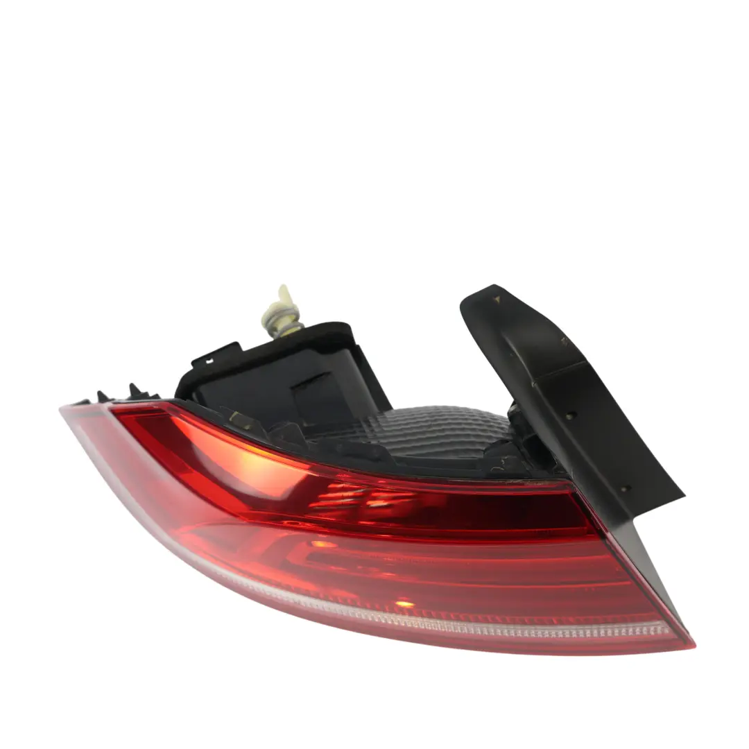 Heckleuchte LED Links für Volkswagen Passat B8 Limousine mit Teilenummer 3G5945095F Volkswagen Passat B8 Limousine Heckleuchte LED Links - SKU 3G5945095F - Teilenummer 3G5945095F