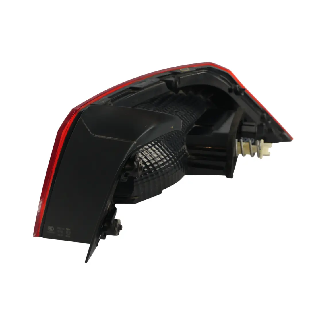 Volkswagen Passat B8 Berlina Fanale Posteriore LED Sinistro - SKU 3G5945095F - Numero di parte 3G5945095F