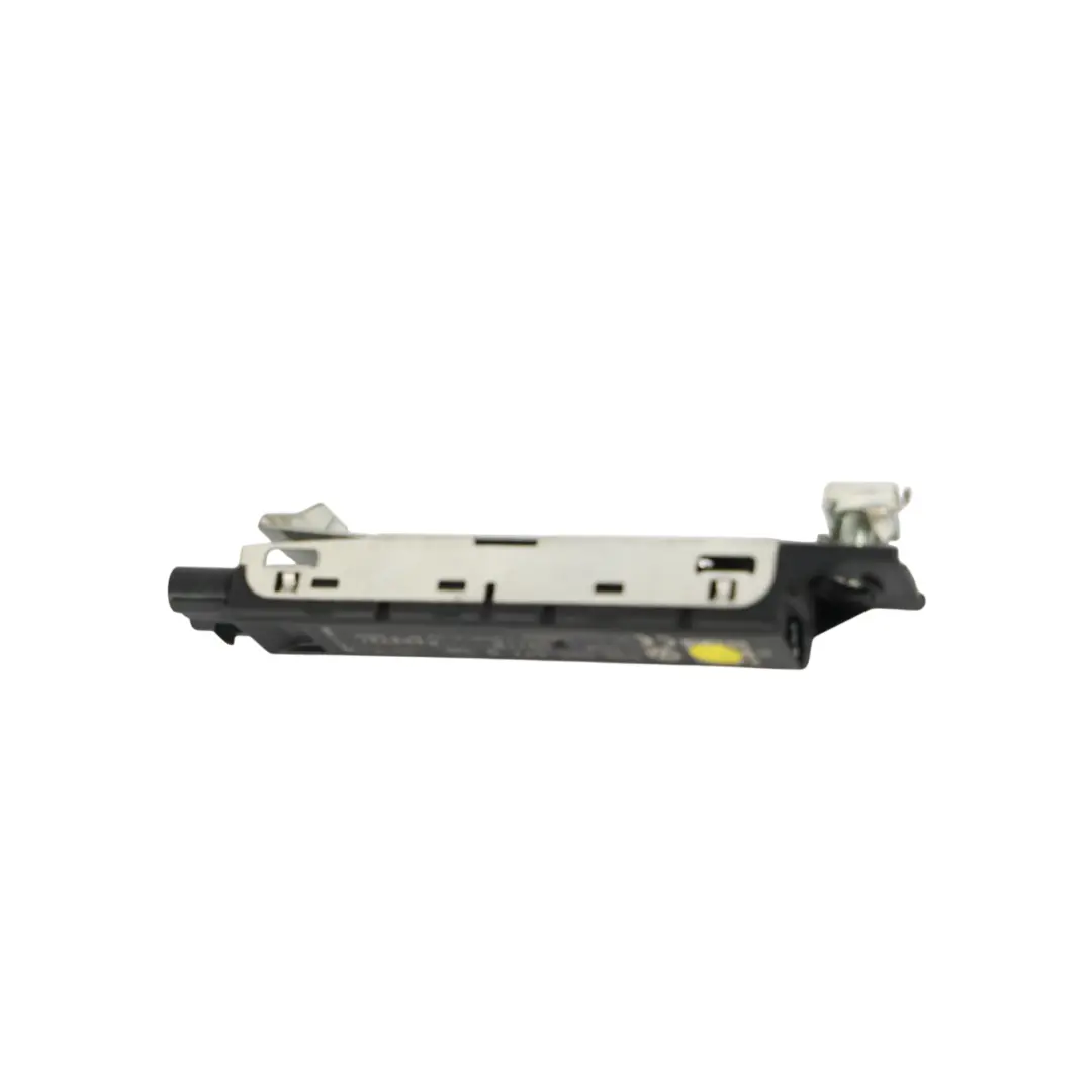 3G Wzmacniacz Anteny do Volkswagen Passat B8 o numerze 3G9035577B Volkswagen Passat B8 3G Wzmacniacz Anteny - SKU 3G9035577B - Numer Części 3G9035577B