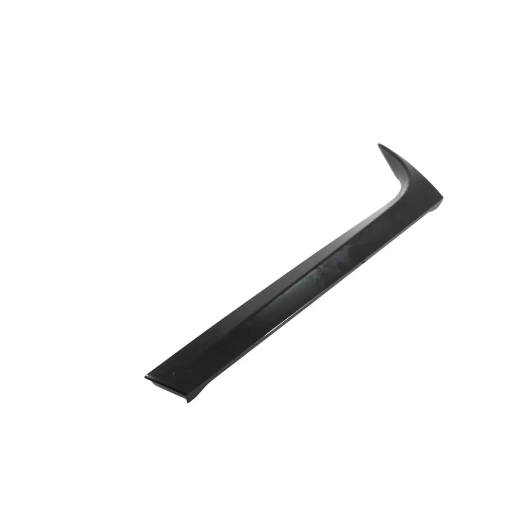 Spoiler Portellone Posteriore Destro per Volkswagen Passat B8 Estate con numero di parte 3G9805946 Volkswagen Passat B8 Estate Spoiler Portellone Posteriore Destro - SKU 3G9805946 - Numero di parte 3G9805946