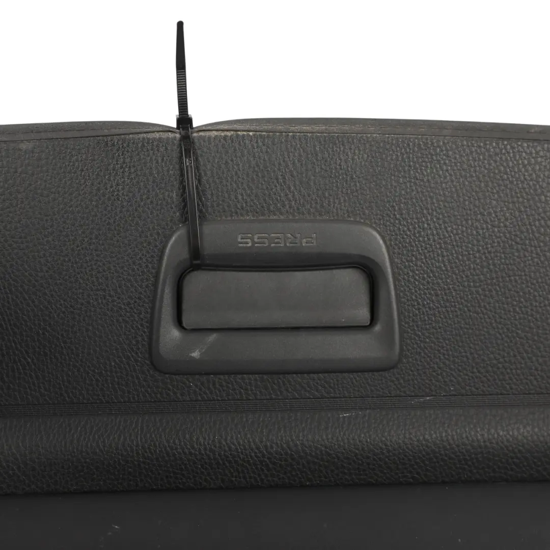 Parcel Shelf Boller Boot Cover to Volkswagen VW Passat B8 Estate Rear with Part number 3G9867871 Volkswagen VW Passat B8 Estate Rear Parcel Shelf Boller Boot Cover - SKU 3G9867871 - Part number 3G9867871