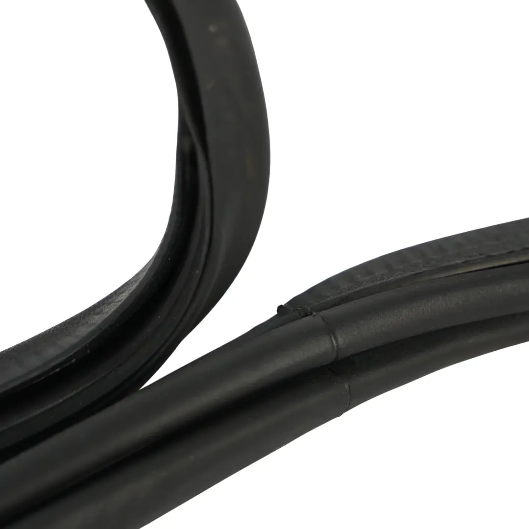 Volkswagen Passat B8 3G Türdichtung Gummi Innen Hinten Links 3G9867913K - SKU 3G9867913L - Teilenummer 3G9867913L