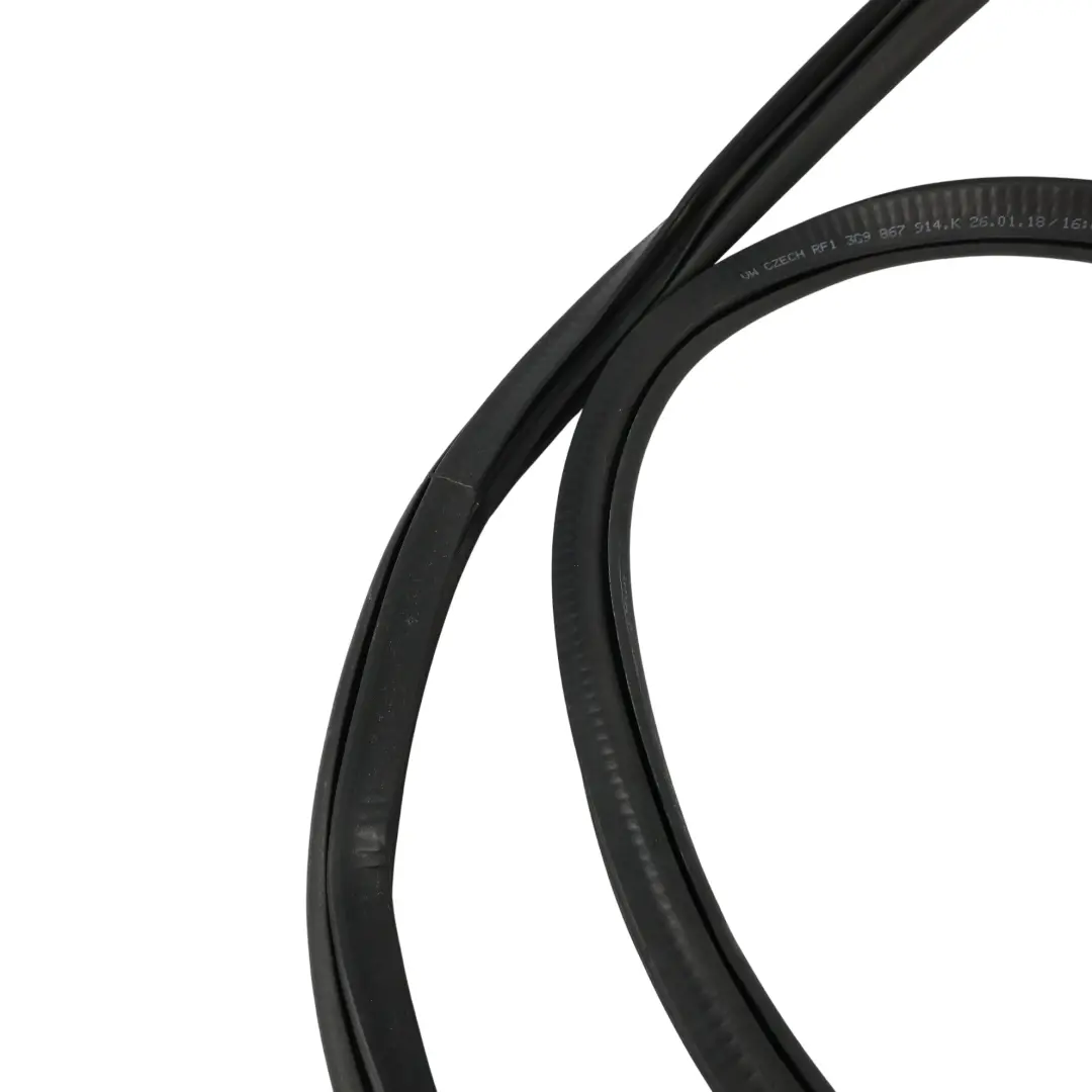 Volkswagen Passat B8 3G Uszczelka Drzwi Wewnętrzna Tylna Prawa 3G9867914K - SKU 3G9867914L - Numer Części 3G9867914L