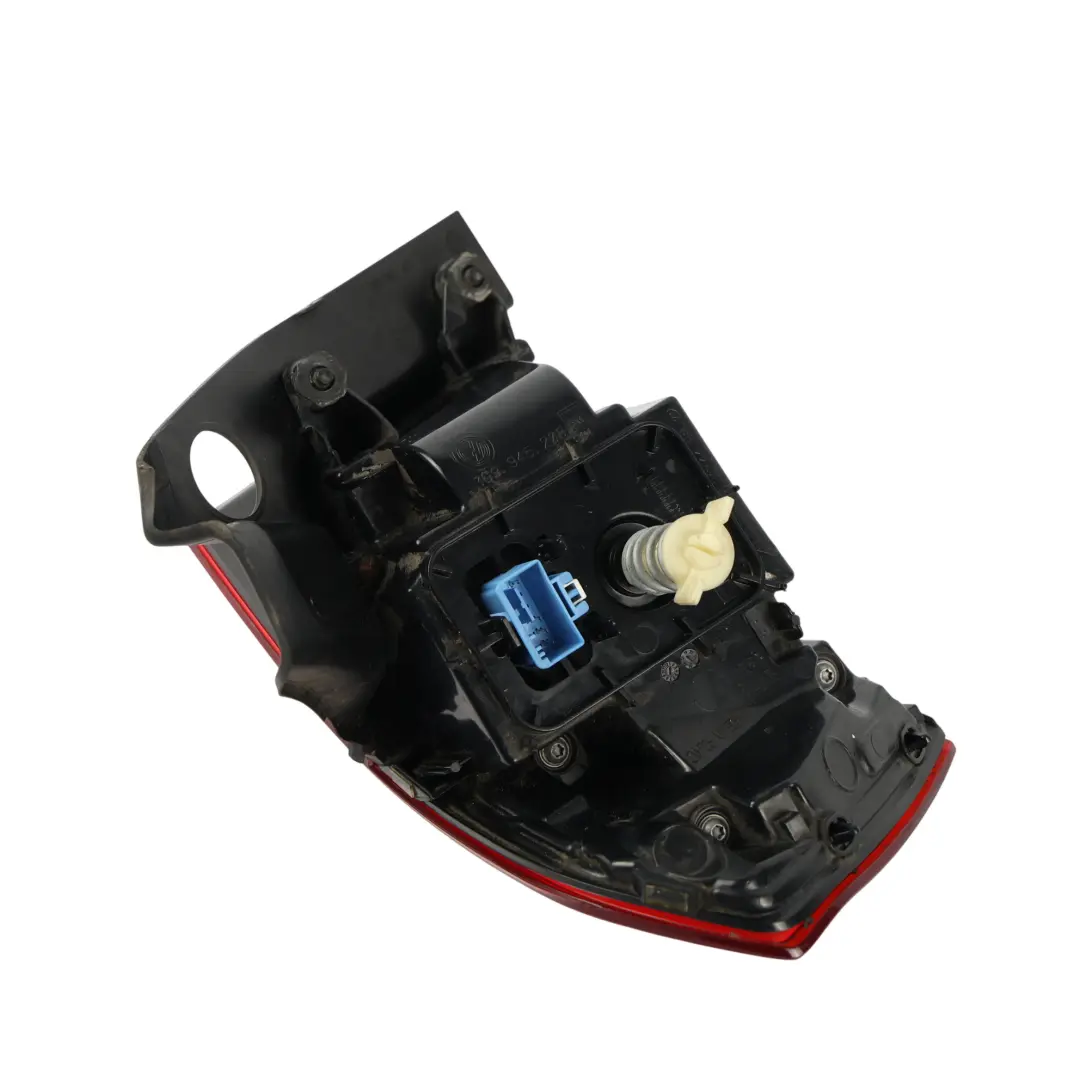 Volkswagen Passat B8 Fanale Posteriore Esterno Destro - SKU 3G9945208J - Numero di parte 3G9945208J