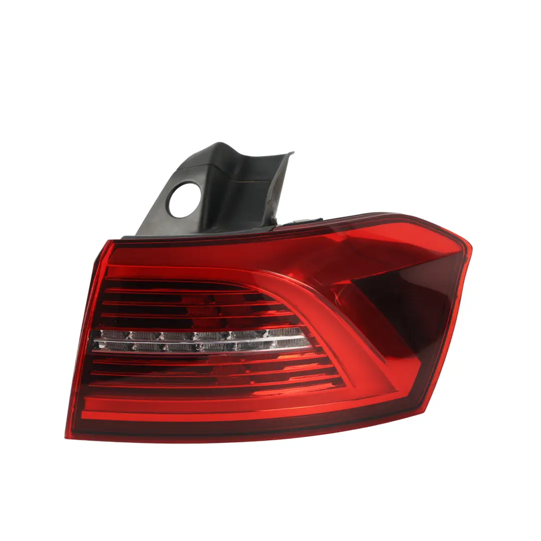 Volkswagen Passat B8 Feu Arrière Lampe Extérieur Droit - SKU 3G9945208J - Numéro de pièce 3G9945208J