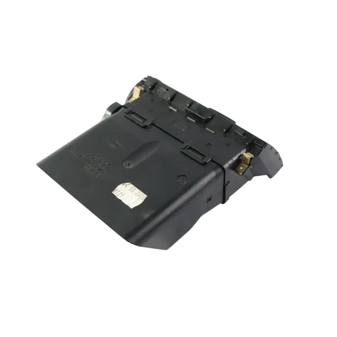 MK1 C-Max Mk1 Dashboard Centre Air Vent Right O/S to Ford Kuga Kuga with Part number 3M51-R014L21-BE Ford Kuga Kuga MK1 C-Max Mk1 Dashboard Centre Air Vent Right O/S - SKU 3M51-R014L21-BE - Part number 3M51-R014L21-BE