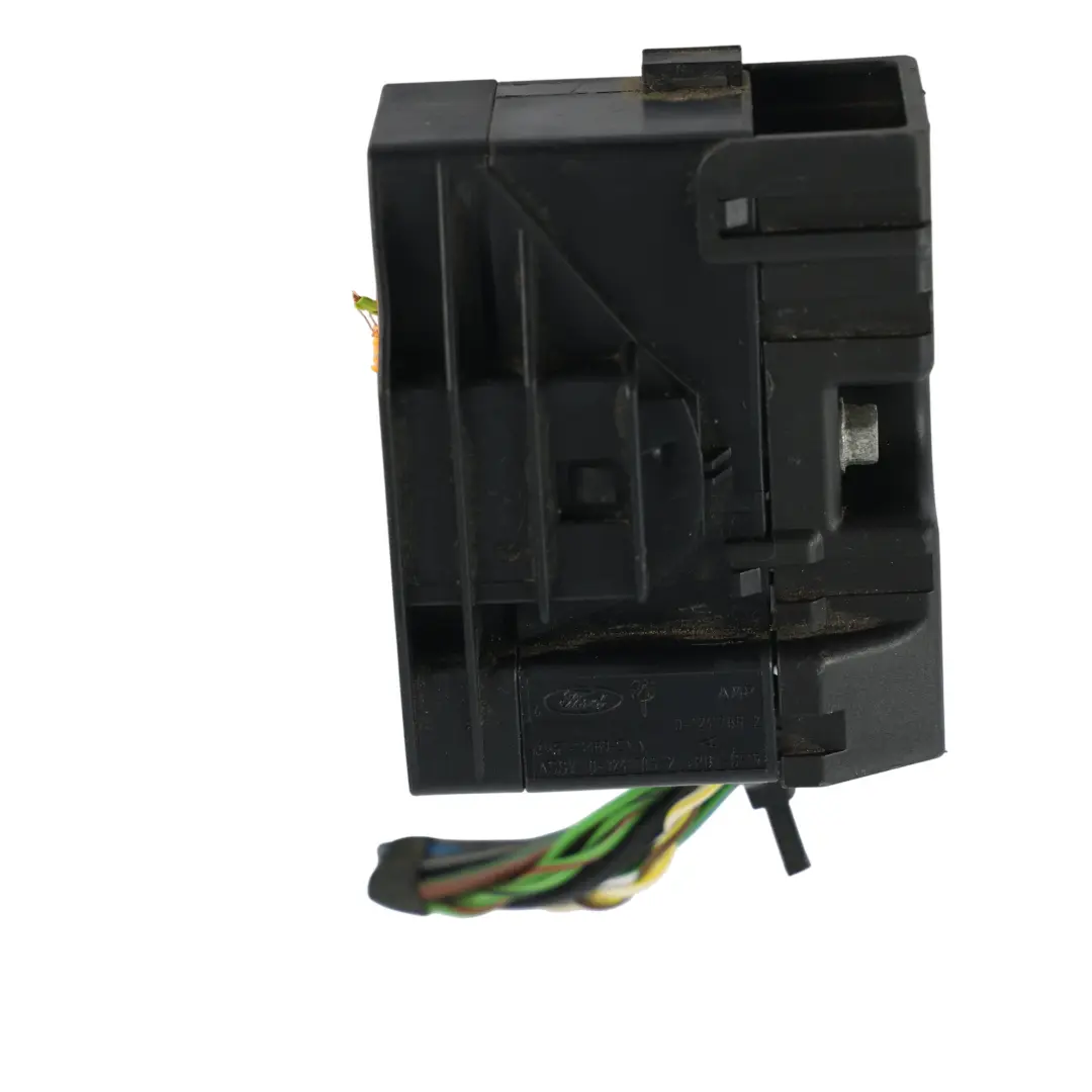 Conector Asiento Izquierdo Derecho para Land Rover Discovery 3 L319 con número de pieza 3M5T-14489-DNA Land Rover Discovery 3 L319 Conector Asiento Izquierdo Derecho - SKU 3M5T-14489-DNA - Número de pieza 3M5T-14489-DNA