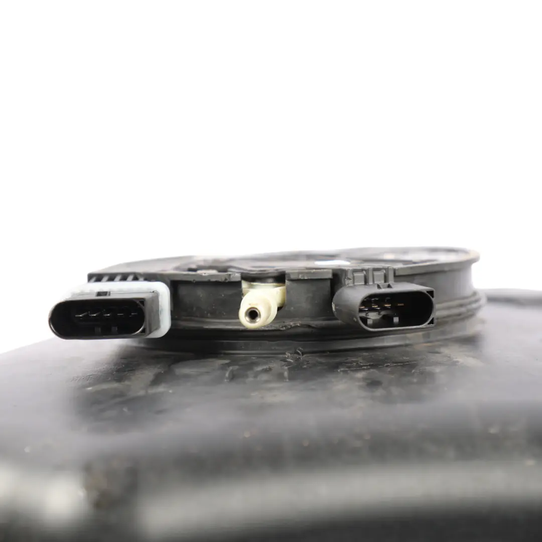 Skoda Superb Mk3 VW Passat B8 AdBlue Fuel Tank Reservoir Diesel - SKU 3Q0131877C - Part number 3Q0131877C