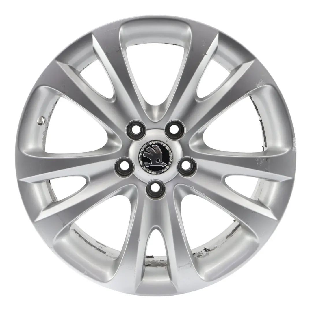 Skoda Superb MK2 Jante Alliage Argent 17" 7,5J ET:49 5 Double Rayon - SKU 3T0601025D-2 - Numéro de pièce 3T0601025D