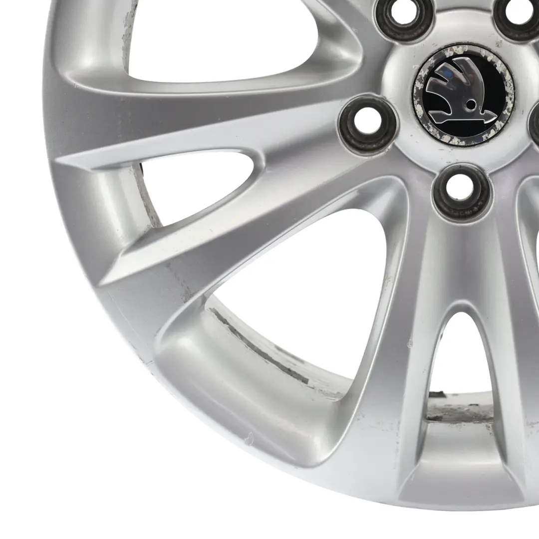 Skoda Superb MK2 Llanta Aleación Plata 17" 7,5J ET:49 5 Doble Radio - SKU 3T0601025D-2 - Número de pieza 3T0601025D