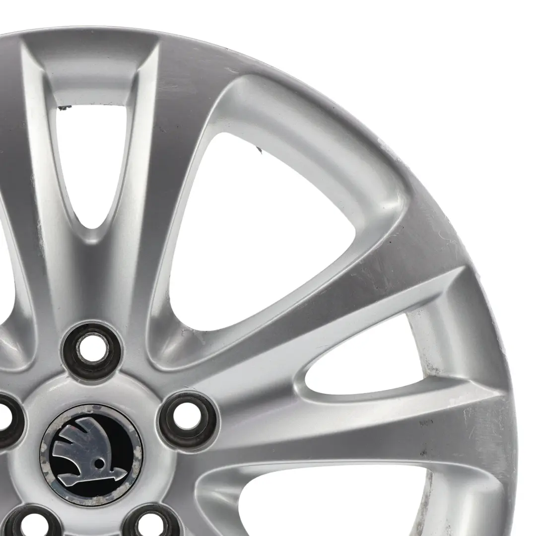 Mk2 Wheel Rim Alloy Silver 17" 7,5J ET:49 5 Double Spoke to Skoda Superb with Part number 3T0601025D Skoda Superb Mk2 Wheel Rim Alloy Silver 17" 7,5J ET:49 5 Double Spoke - SKU 3T0601025D-3 - Part number 3T0601025D