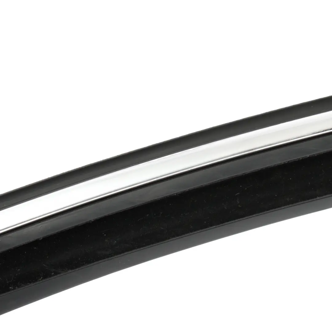 Mk2 B6 Front Door Window Seal Trim Cover Outer Left N/S to Skoda Superb with Part number 3T0837431E Skoda Superb Mk2 B6 Front Door Window Seal Trim Cover Outer Left N/S - SKU 3T0837431E - Part number 3T0837431E