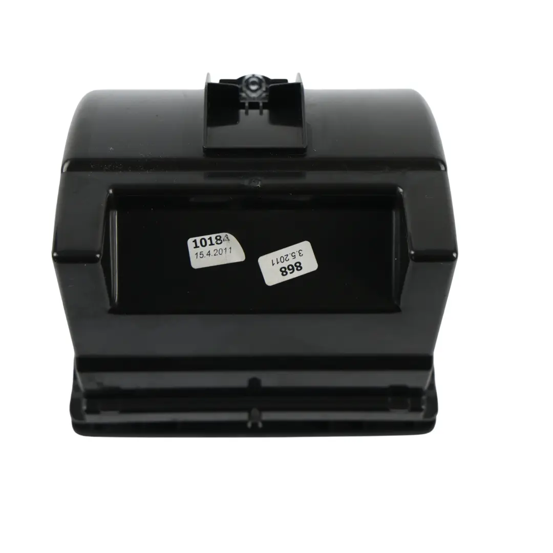 Mk2 Panneau Garniture Bac Rangement Console Arrière pour Skoda Superb à propos du numéro de pièce 3T0863284A Skoda Superb Mk2 Panneau Garniture Bac Rangement Console Arrière - SKU 3T0863284A - Numéro de pièce 3T0863284A