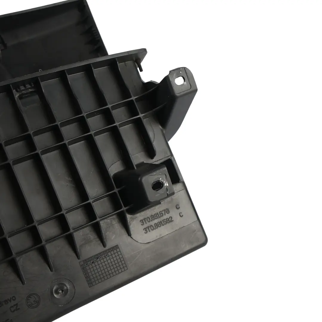 Mk3 Front Seat Storage Glove Box Black Right O/S to Seat Leon Cupra with Part number 3T0881578C Seat Leon Cupra Mk3 Front Seat Storage Glove Box Black Right O/S - SKU 3T0881578C - Part number 3T0881578C