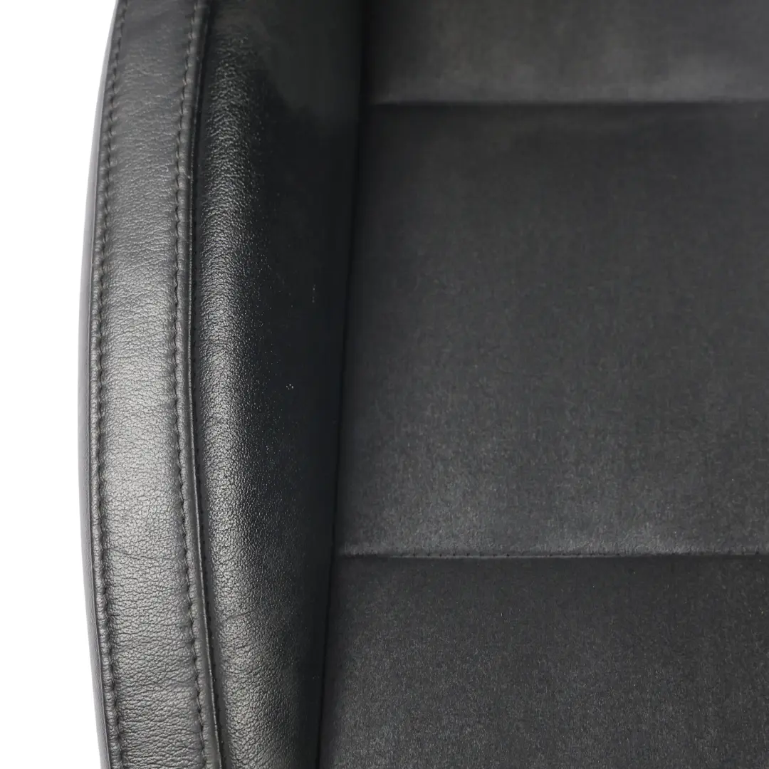 MK2 Fotel Przedni Lewy Skóra Alcantara Czarny do Skoda Superb o numerze 3T0881805CH Skoda Superb MK2 Fotel Przedni Lewy Skóra Alcantara Czarny - SKU 3T0881805CH-1 - Numer Części 3T0881805CH