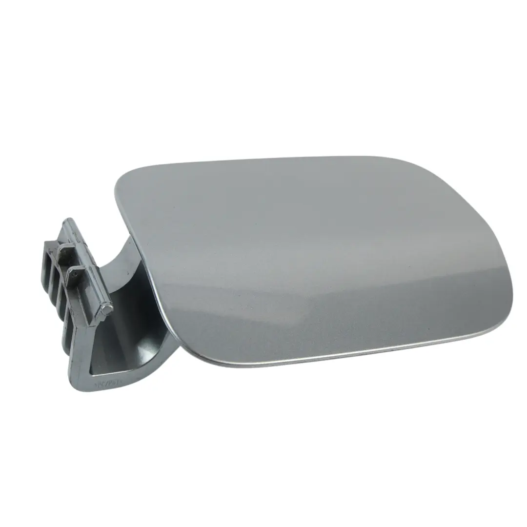 MK3 B6 Tapa Combustible Cubierta Trim Gris Platino F8L para Skoda Superb con número de pieza 3T9809857A Skoda Superb MK3 B6 Tapa Combustible Cubierta Trim Gris Platino F8L - SKU 3T9809857A-PLA - Número de pieza 3T9809857A