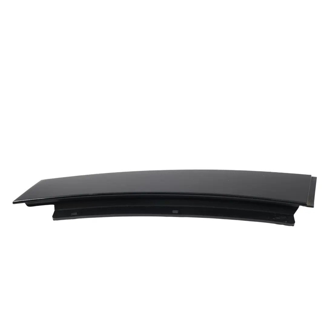 3T Moldura Panel Pilar C Izquierdo para Skoda Superb B6 con número de pieza 3T9839903 Skoda Superb B6 3T Moldura Panel Pilar C Izquierdo - SKU 3T9839903 - Número de pieza 3T9839903