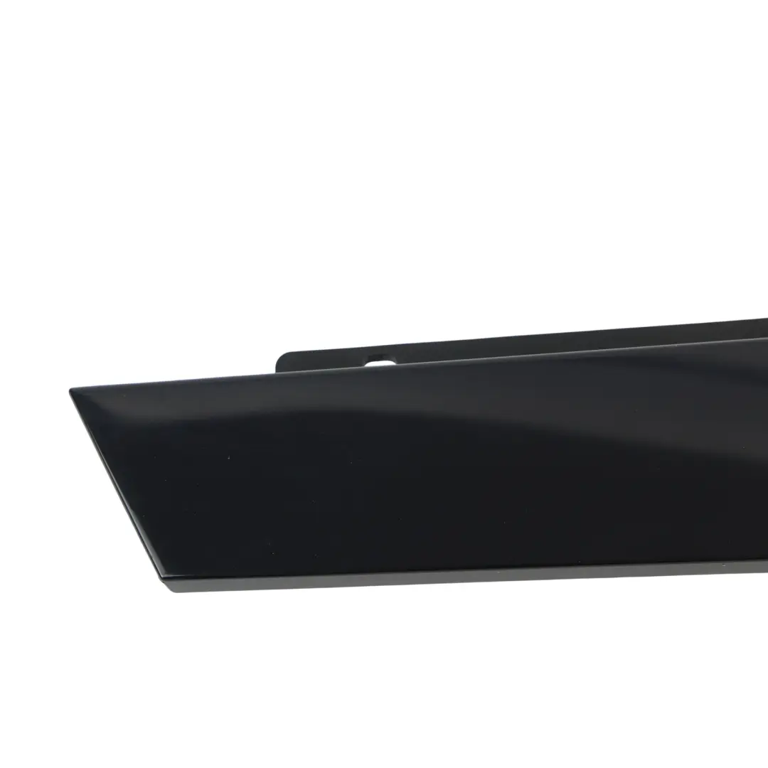 MK3 Rivestimento Pannello Modanatura Montante C Destro per Skoda Superb con numero di parte 3T9839904 Skoda Superb MK3 Rivestimento Pannello Modanatura Montante C Destro - SKU 3T9839904 - Numero di parte 3T9839904