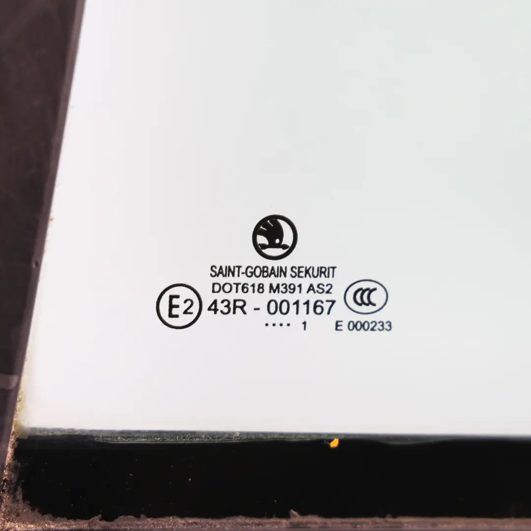 Skoda Superb Mk2 B6 Door Window Seal Frame Trim Rear Left N/S - SKU 3T9845209AD - Part number 3T9845209AD