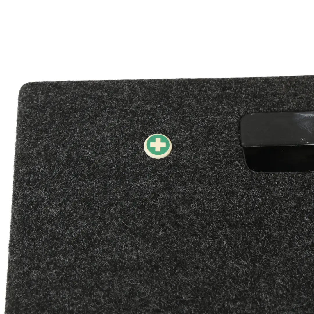 3T Osłona Wykładzina Bagażnika Prawa do Skoda Superb B6 o numerze 3T9868886 Skoda Superb B6 3T Osłona Wykładzina Bagażnika Prawa - SKU 3T9868886 - Numer Części 3T9868886