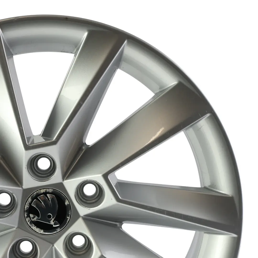 Skoda Superb MK3 Llanta Aleación Plata 17" 7J ET:40 - SKU 3V0601025C-1 - Número de pieza 3V0601025C