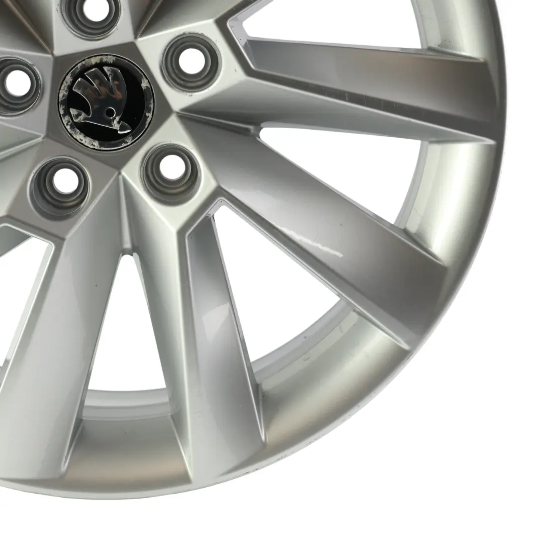 MK3 Wheel Rim Alloy Silver 17" 7J ET:40 to Skoda Superb with Part number 3V0601025C Skoda Superb MK3 Wheel Rim Alloy Silver 17" 7J ET:40 - SKU 3V0601025C-1 - Part number 3V0601025C