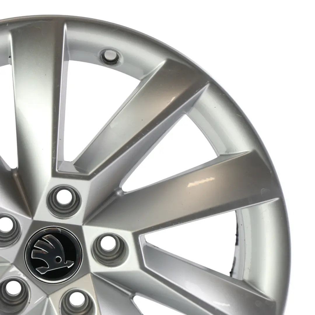 Skoda Superb MK3 Felge Alu Silber 17" 7J ET:40 - SKU 3V0601025C-2 - Teilenummer 3V0601025C