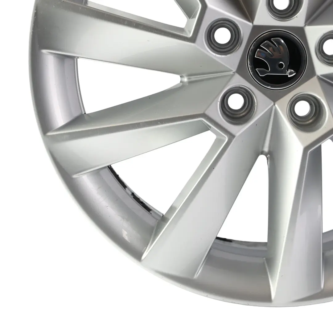 MK3 Wheel Rim Alloy Silver 17" 7J ET:40 to Skoda Superb with Part number 3V0601025C Skoda Superb MK3 Wheel Rim Alloy Silver 17" 7J ET:40 - SKU 3V0601025C-3 - Part number 3V0601025C