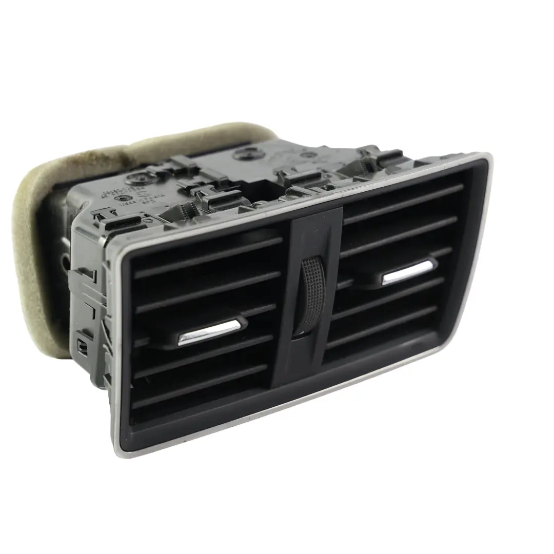 Skoda Superb MK3 Grille Buse Aération Console Centrale Arrière - SKU 3V0819203A - Numéro de pièce 3V0819203A