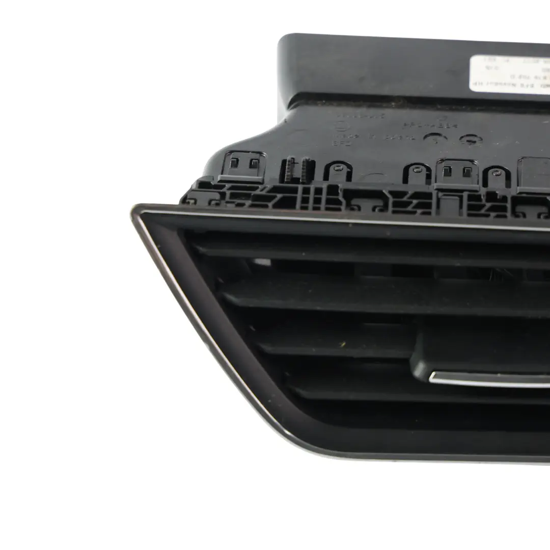 3V Armaturenbrett Luftauslass Gitter Verkleidung Rechts für Skoda Superb mit Teilenummer 3V0819702D Skoda Superb 3V Armaturenbrett Luftauslass Gitter Verkleidung Rechts - SKU 3V0819702D - Teilenummer 3V0819702D