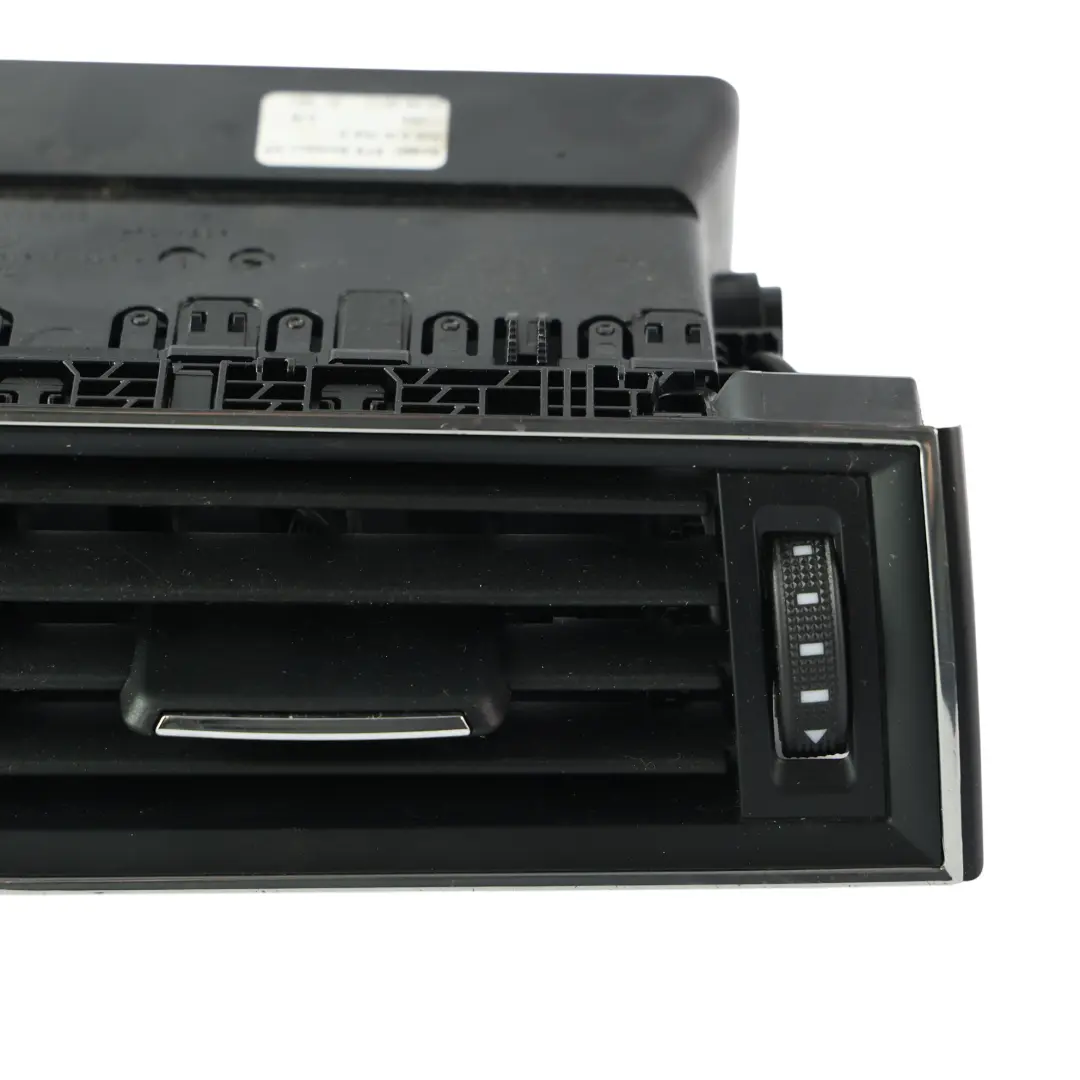 3V Dashboard Air Vent Grill Trim Panel Right O/S to Skoda Superb with Part number 3V0819702D Skoda Superb 3V Dashboard Air Vent Grill Trim Panel Right O/S - SKU 3V0819702D - Part number 3V0819702D