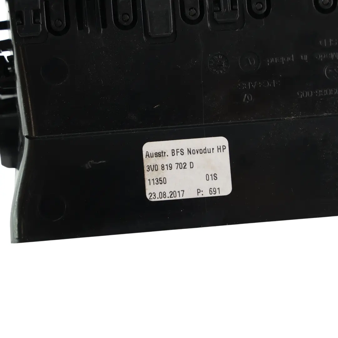 Skoda Superb 3V Dashboard Air Vent Grill Trim Panel Right O/S - SKU 3V0819702D - Part number 3V0819702D