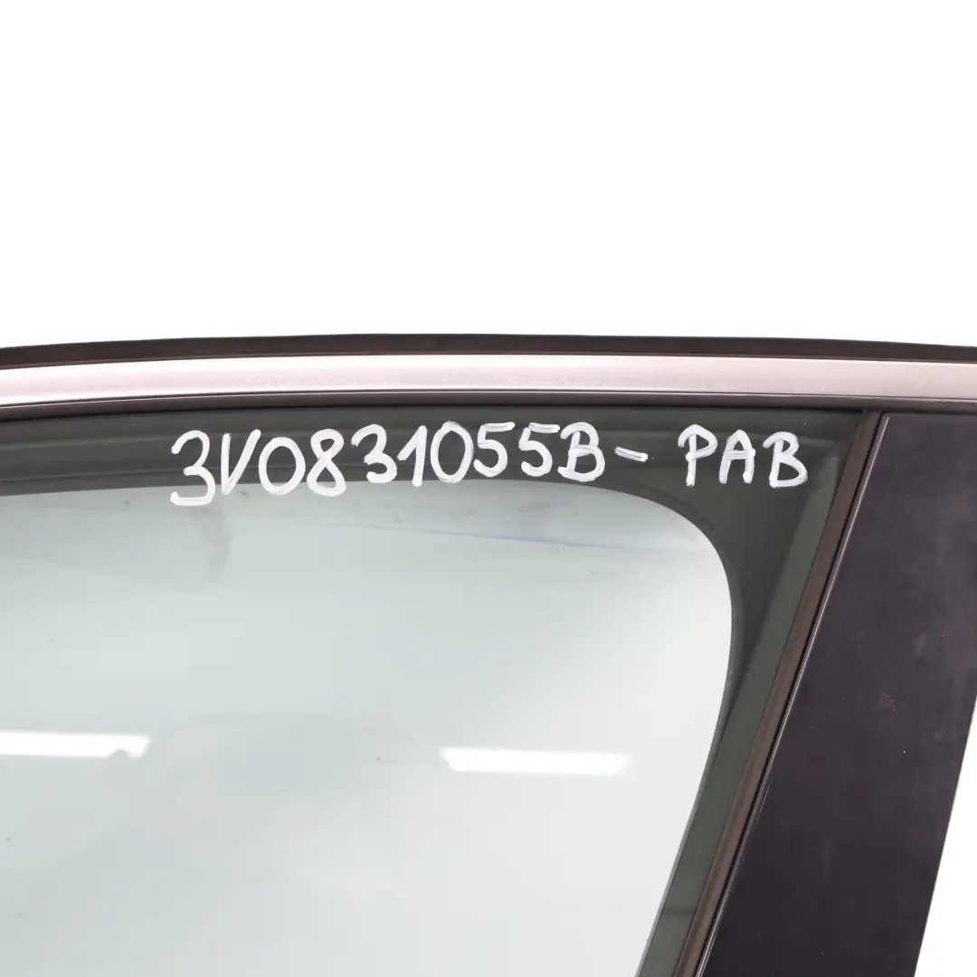 MK3 Pannello Copertura Porta Anteriore Sinistra Blu Pacifico F5A per Skoda Superb con numero di parte 3V0831055B Skoda Superb MK3 Pannello Copertura Porta Anteriore Sinistra Blu Pacifico F5A - SKU 3V0831055B-PAB - Numero di parte 3V0831055B