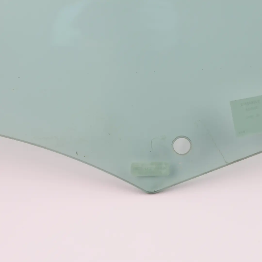 MK3 3V Door Window Glass AS2 Front Right O/S Side to Skoda Superb with Part number 3V0845202 Skoda Superb MK3 3V Door Window Glass AS2 Front Right O/S Side - SKU 3V0845202 - Part number 3V0845202