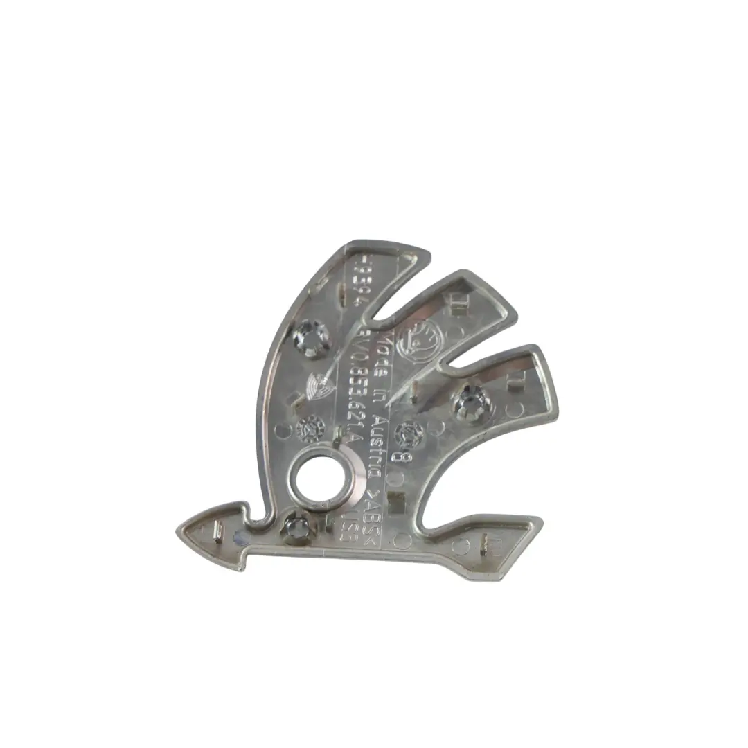 3V Emblemat Logo Tyłlnej Klapy Tył Chrom do Skoda Superb o numerze 3V0853621A Skoda Superb 3V Emblemat Logo Tyłlnej Klapy Tył Chrom - SKU 3V0853621A - Numer Części 3V0853621A