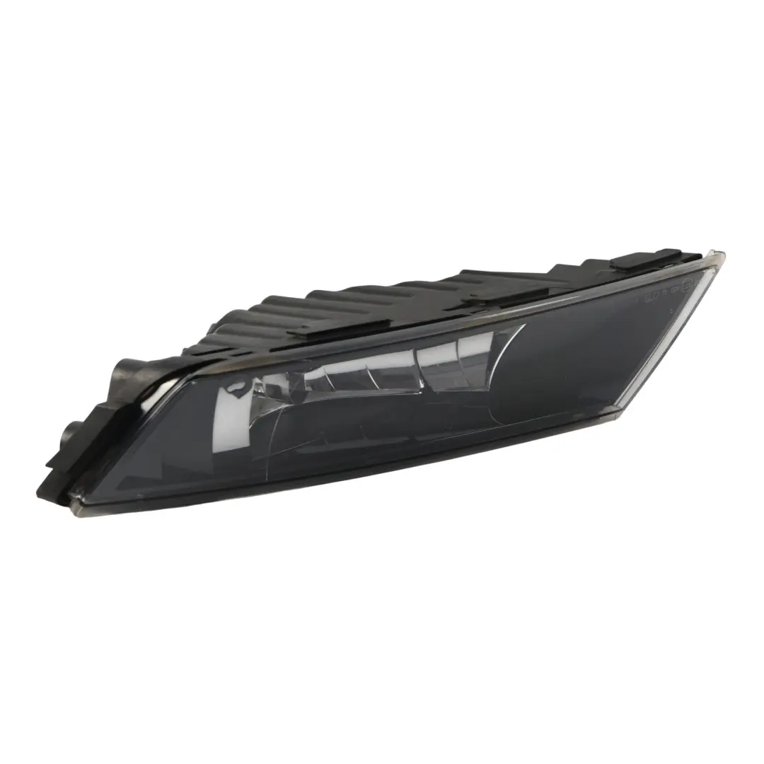 Skoda Superb MK3 Fog Light Front Right O/S - SKU 3V0941700 - Part number 3V0941700