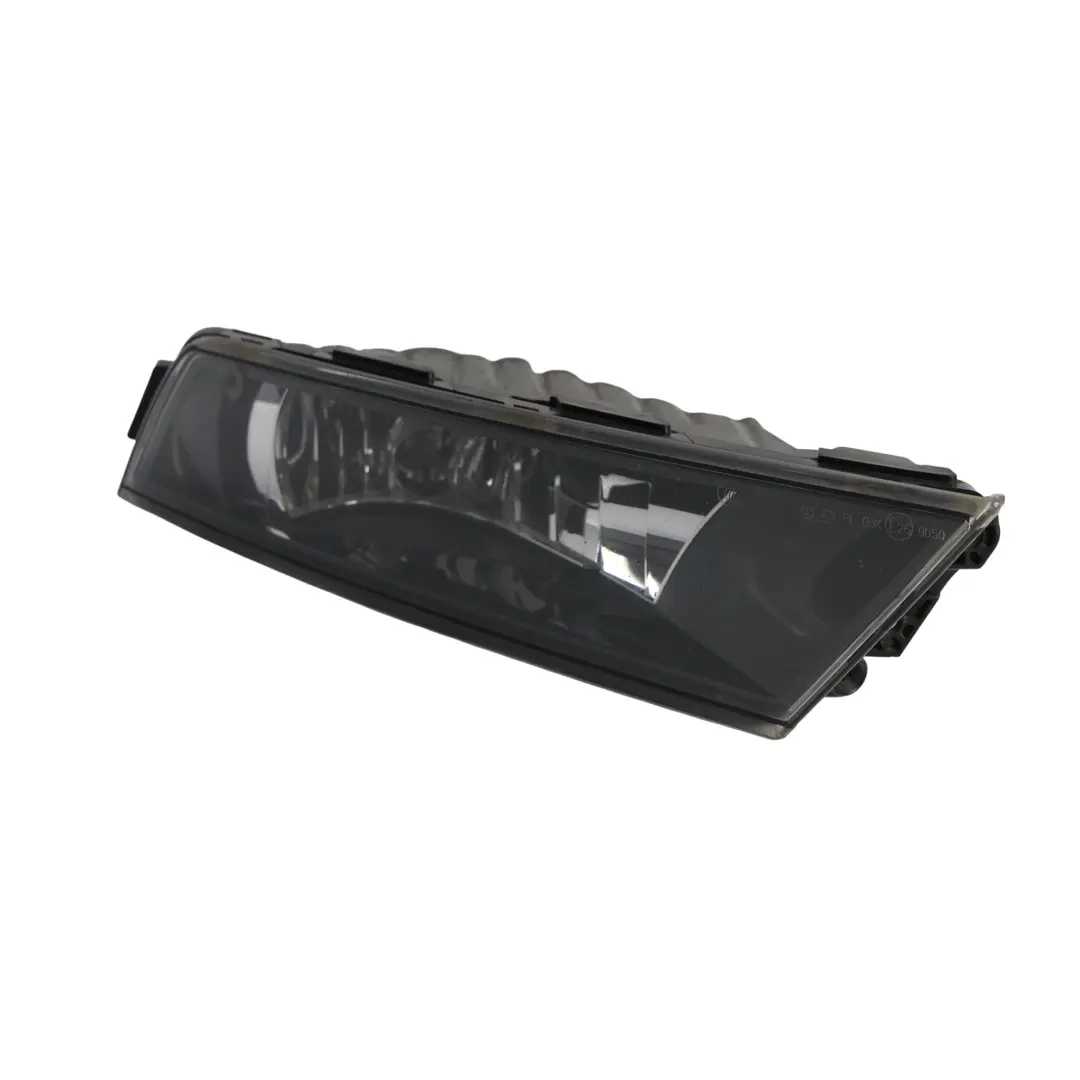 Skoda Superb MK3 Nebelscheinwerfer Vorne Rechts - SKU 3V0941700 - Teilenummer 3V0941700