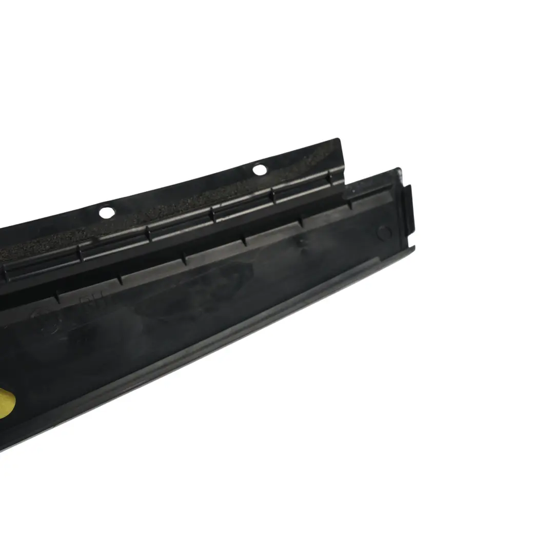 Skoda Superb MK3 Estate Cubierta Pilar C Panel Moldura Puerta Derecha - SKU 3V9839904 - Número de pieza 3V9839904