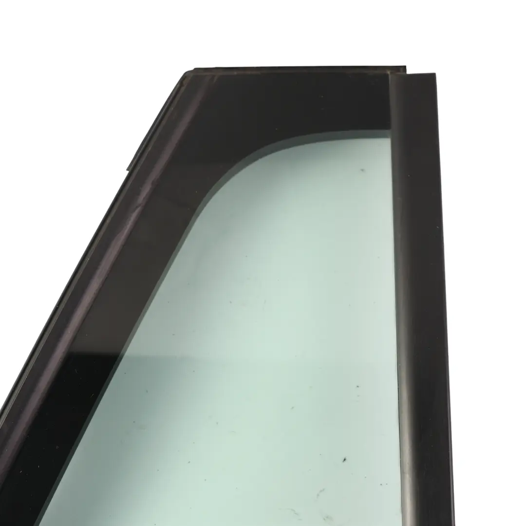 Skoda Superb MK3 Kombi Hinteres Seitenfenster Glas AS2 Rechts - SKU 3V9845214D - Teilenummer 3V9845214D